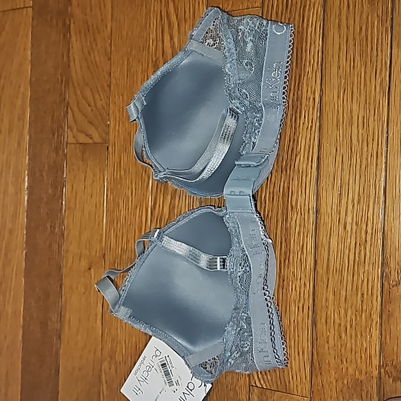 Calvin Klein Perfectly Fit Seduction Demi Plunge Bra NEW 36B - Picture 5 of 5